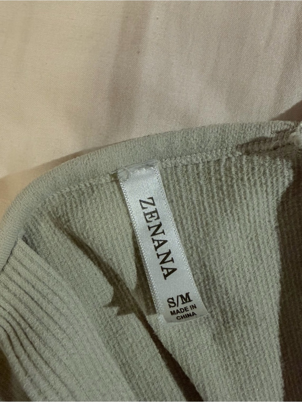 Off White Ribbed V-Neck Tank Top - Picture 3 of 5